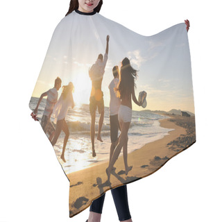 Personality  Friends Have Fun And Celebrate On The Beach Hair Cutting Cape