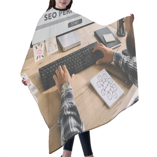 Personality  Cropped Shot Of Seo Manager In Plaid Shirt Using Computer At Workplace Hair Cutting Cape