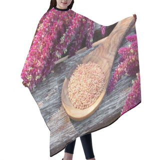 Personality  Amaranthus Caudatus Seeds With Amaranth Flowers Hair Cutting Cape