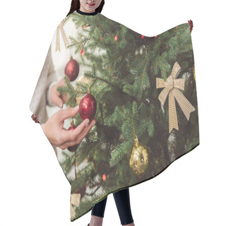 Personality  Girl Decorating Christmas Tree Hair Cutting Cape