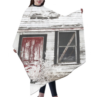 Personality  Dilapidated Old Farm House In Winter Hair Cutting Cape