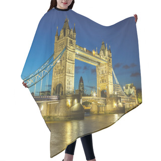 Personality  Tower Bridge At Night Hair Cutting Cape