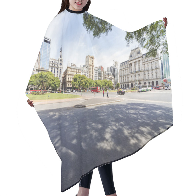 Personality  City square of Buenos Aires hair cutting cape