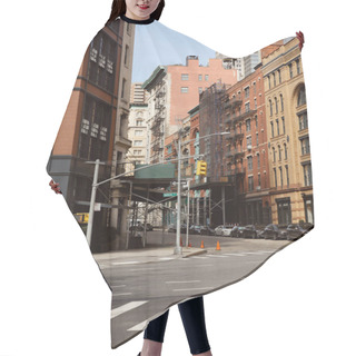 Personality  New York Street With Modern And Vintage Buildings Near Traffic Intersection With Pedestrian Crossing Hair Cutting Cape
