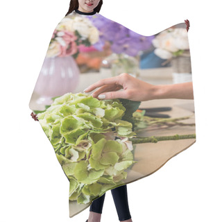 Personality  Florist Arranging Flowers Hair Cutting Cape