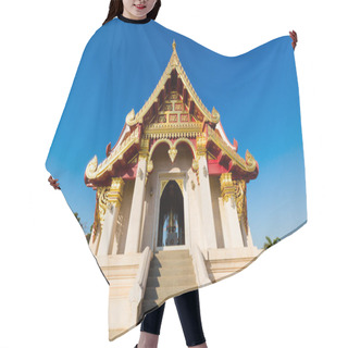 Personality  City Pillar Shrine Udon Thani Hair Cutting Cape