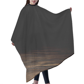 Personality  Dark Brown Striped Wooden Tabletop On Black Hair Cutting Cape
