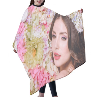 Personality  Spring Woman Hair Cutting Cape
