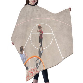 Personality  High Angle View Of Couple Playing Basketball Hair Cutting Cape