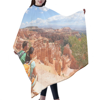 Personality  Hikers In Bryce Canyon Resting Enjoying View Hair Cutting Cape