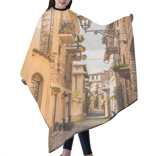 Personality  Narrow Street Hair Cutting Cape