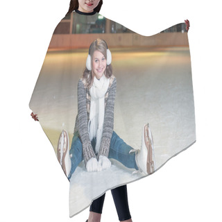 Personality  Ice Skating Hair Cutting Cape