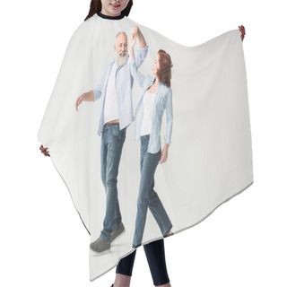 Personality  Happy Dancing Couple Hair Cutting Cape