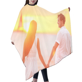 Personality  Couple In Love Happy At Romantic Beach Sunset Hair Cutting Cape