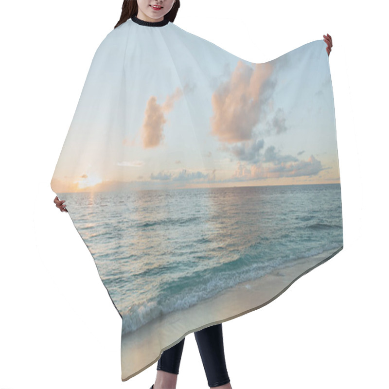 Personality  seascape hair cutting cape