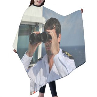 Personality  Navigator On The Watch Hair Cutting Cape