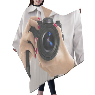 Personality  Hand Holding Black 135 Film Camera Hair Cutting Cape