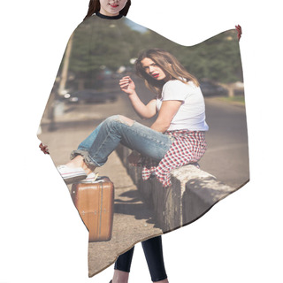 Personality  Woman With A Suitcase In The City Hair Cutting Cape