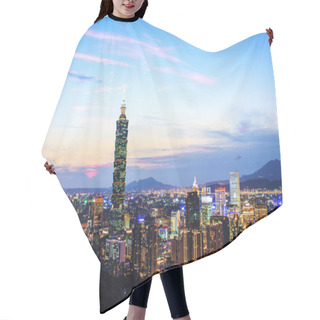 Personality  Taipei City View At Night Hair Cutting Cape