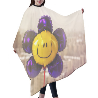 Personality  Air Balloon With Smiley Face Hair Cutting Cape