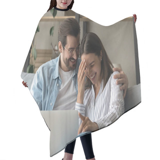 Personality  Cheery Young Couple Use Laptop Laugh On Funny Internet Content Hair Cutting Cape