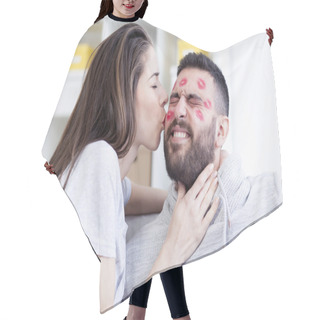 Personality  Woman Kissing Man With Red Lipstick Hair Cutting Cape