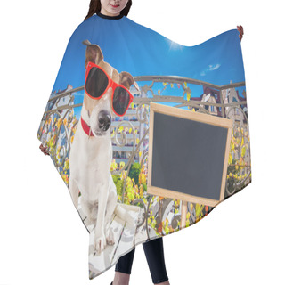 Personality  Crazy Silly Dumb Dog Fisheye Look Hair Cutting Cape