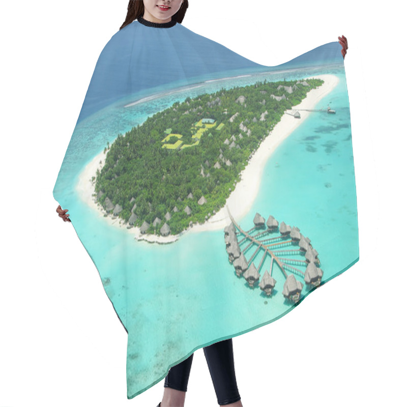 Personality  Tropical island in Indian ocean Maldives hair cutting cape