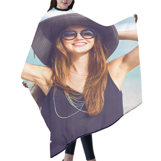 Personality  Woman Wearing Vintage Hat And Sunglasses Hair Cutting Cape