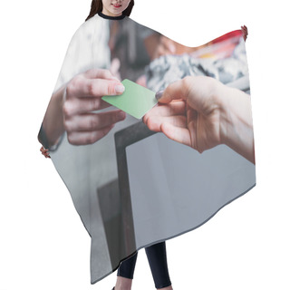 Personality  Girl Paying With Credit Card Hair Cutting Cape