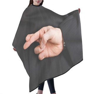 Personality  Crossed Fingers Hair Cutting Cape