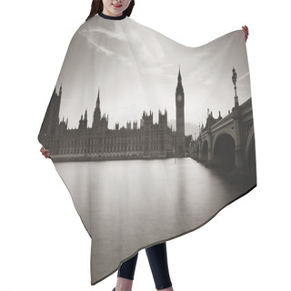 Personality  London At Dusk Hair Cutting Cape