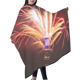 Personality  Auckland Sky Tower  Firework Display To Celebrate 2016 New Year Hair Cutting Cape