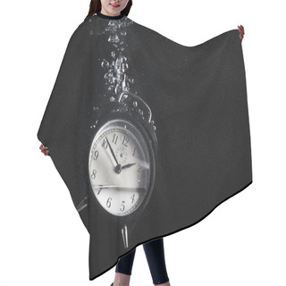 Personality  Clock In Water Hair Cutting Cape