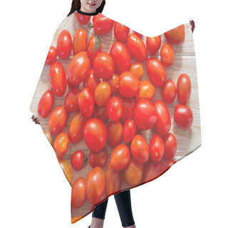 Personality  Group Of Fresh Tomatoes  Hair Cutting Cape