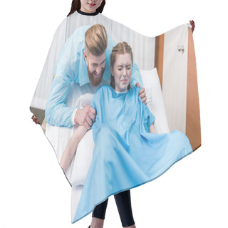 Personality  Pregnant Woman Giving Birth Hair Cutting Cape
