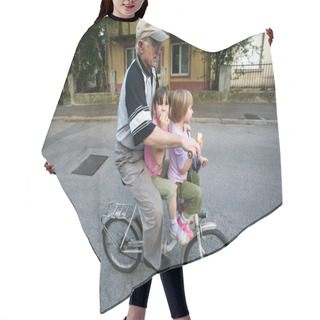 Personality  Grand Father And Kids Hair Cutting Cape