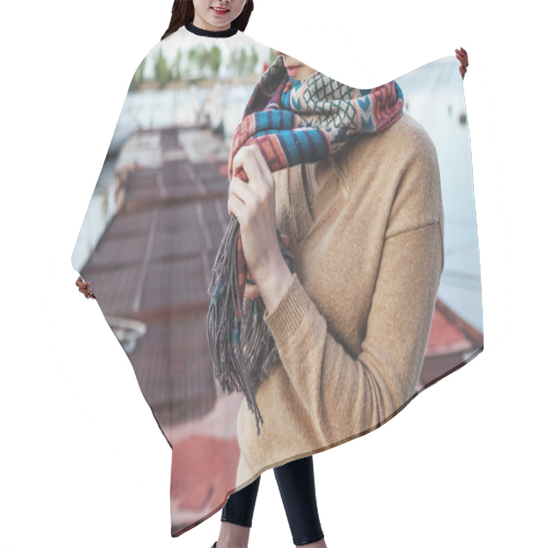 Personality  Girl Is Standing On Dock, And Tying Scarf Hair Cutting Cape