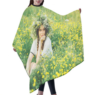 Personality  Beautiful Girl In Wreath Of Flowers  In Meadow On Sunny Day. Portrait Of Young Beautiful Woman Wearing A Wreath Of Wild Flowers. Young Pagan Slavic Girl Conduct Ceremony On Midsummer. Hair Cutting Cape