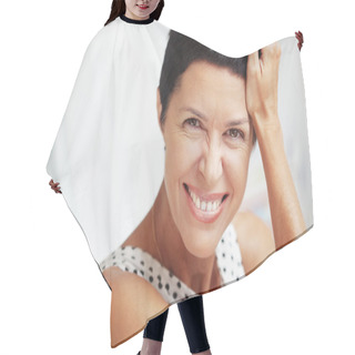 Personality  Beautiful Middle Aged Woman Hair Cutting Cape
