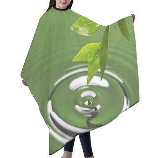 Personality  Green Leaf With Water Ripple Hair Cutting Cape