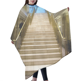 Personality  Luxury Staircase Hair Cutting Cape