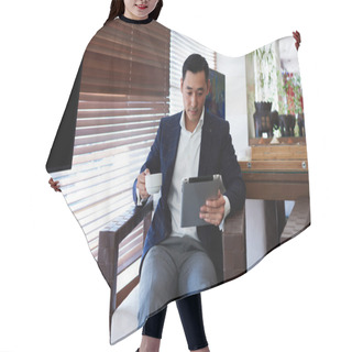 Personality  Asian Businessman Using Touch Pad Hair Cutting Cape
