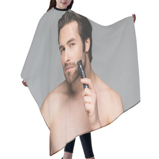 Personality  Shirtless Man Trimming Beard With Electric Trimmer Isolated On Grey Hair Cutting Cape