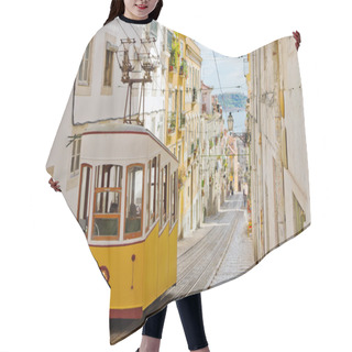 Personality  Lisbon's Gloria Funicular Hair Cutting Cape