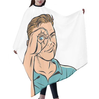 Personality  Man Look Telescope Hand Hair Cutting Cape