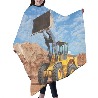 Personality  Wheel Loader Bulldozer In Sandpit Hair Cutting Cape