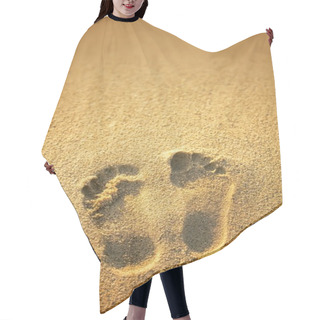 Personality  Footprints In The Sand Hair Cutting Cape