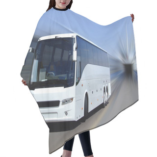 Personality  White Coach In Motion Hair Cutting Cape