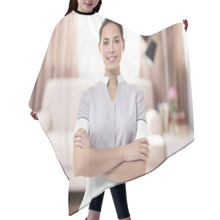 Personality  Chambermaid Standing With Crossed Hands Hair Cutting Cape